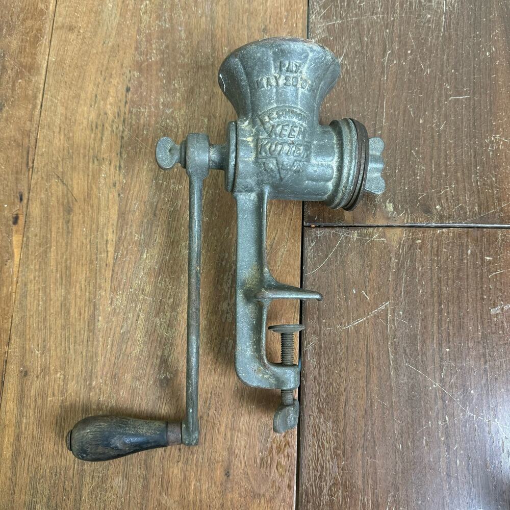 Vintage Meat Grinder EC Simmons Keen Kutter #KK22 Hand Crank USA Wood Handle